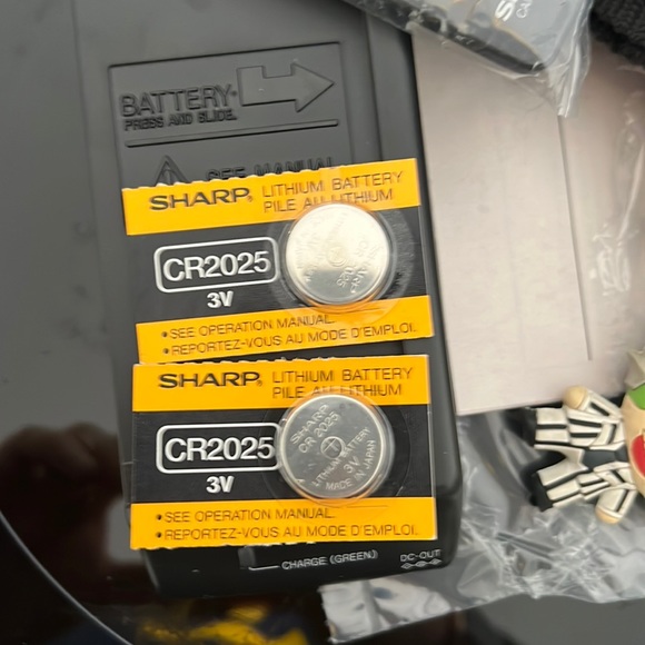 📹📼 Vintage Sharp Slim Cam Camcorder that still works as if this was ‘96 again. - Picture 14 of 15